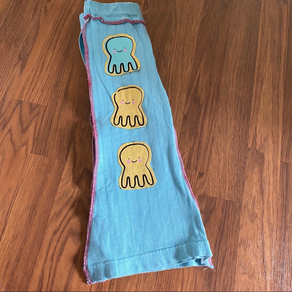 Octopus pants size 3T handmade OOAK - Picture 5 of 5